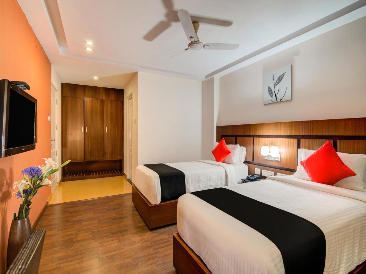 การ์ดีเนีย คอมฟอร์เทส สวีทส์ Hotel บังกาลอร์ ภายนอก รูปภาพ
