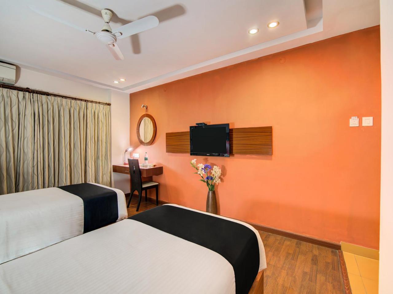 การ์ดีเนีย คอมฟอร์เทส สวีทส์ Hotel บังกาลอร์ ภายนอก รูปภาพ