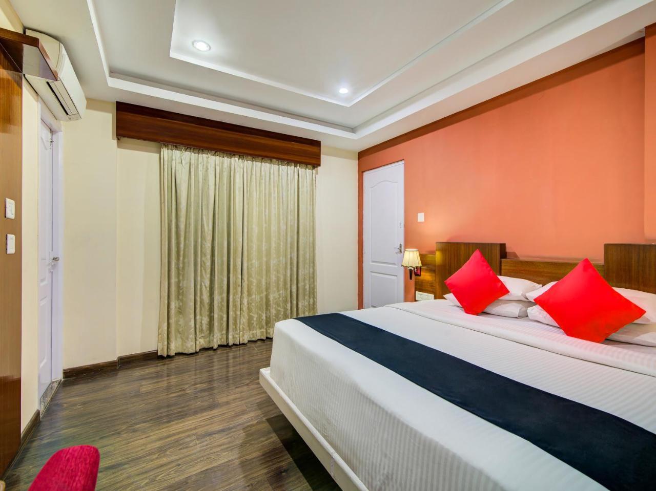 การ์ดีเนีย คอมฟอร์เทส สวีทส์ Hotel บังกาลอร์ ภายนอก รูปภาพ