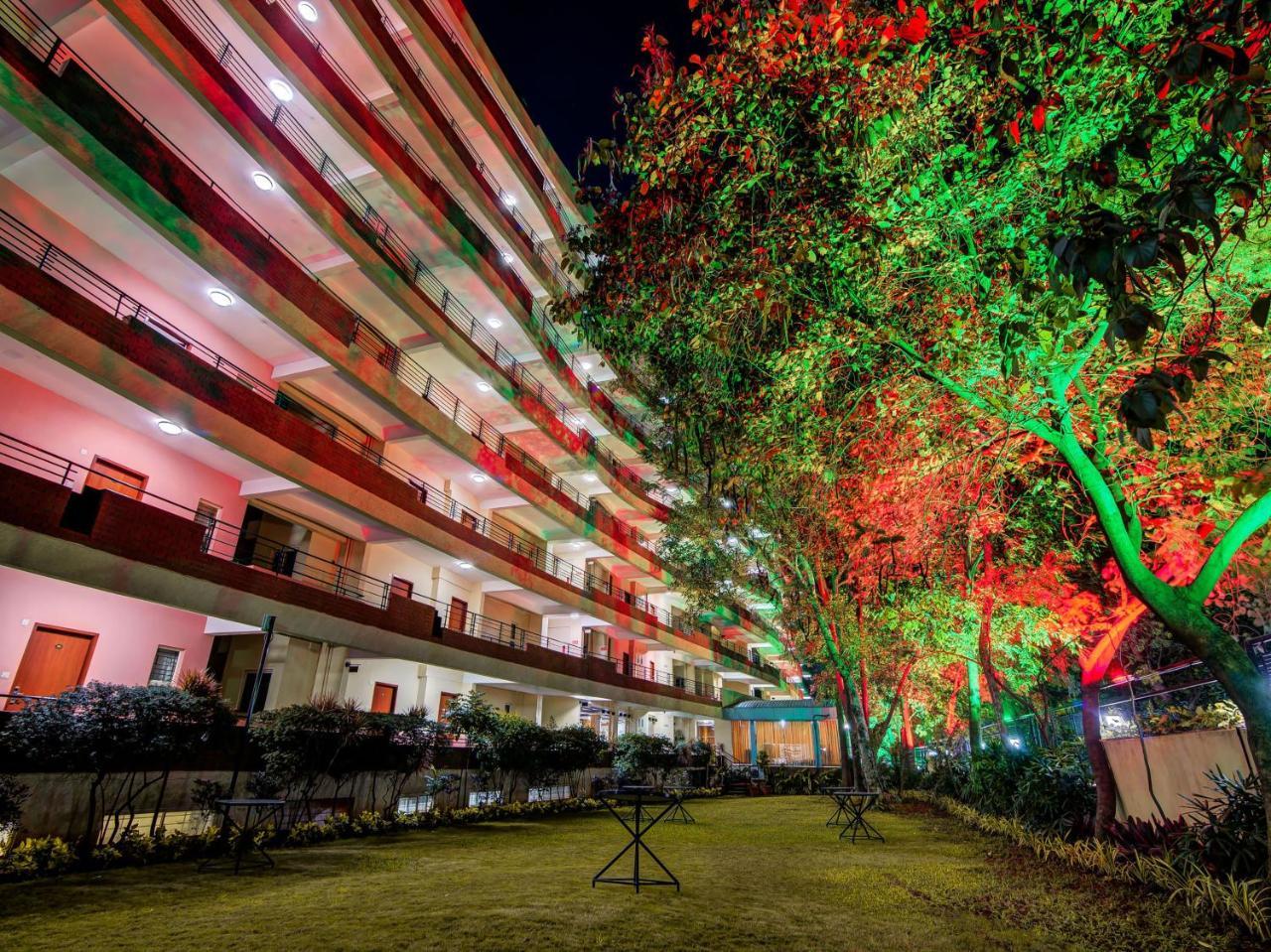 การ์ดีเนีย คอมฟอร์เทส สวีทส์ Hotel บังกาลอร์ ภายนอก รูปภาพ