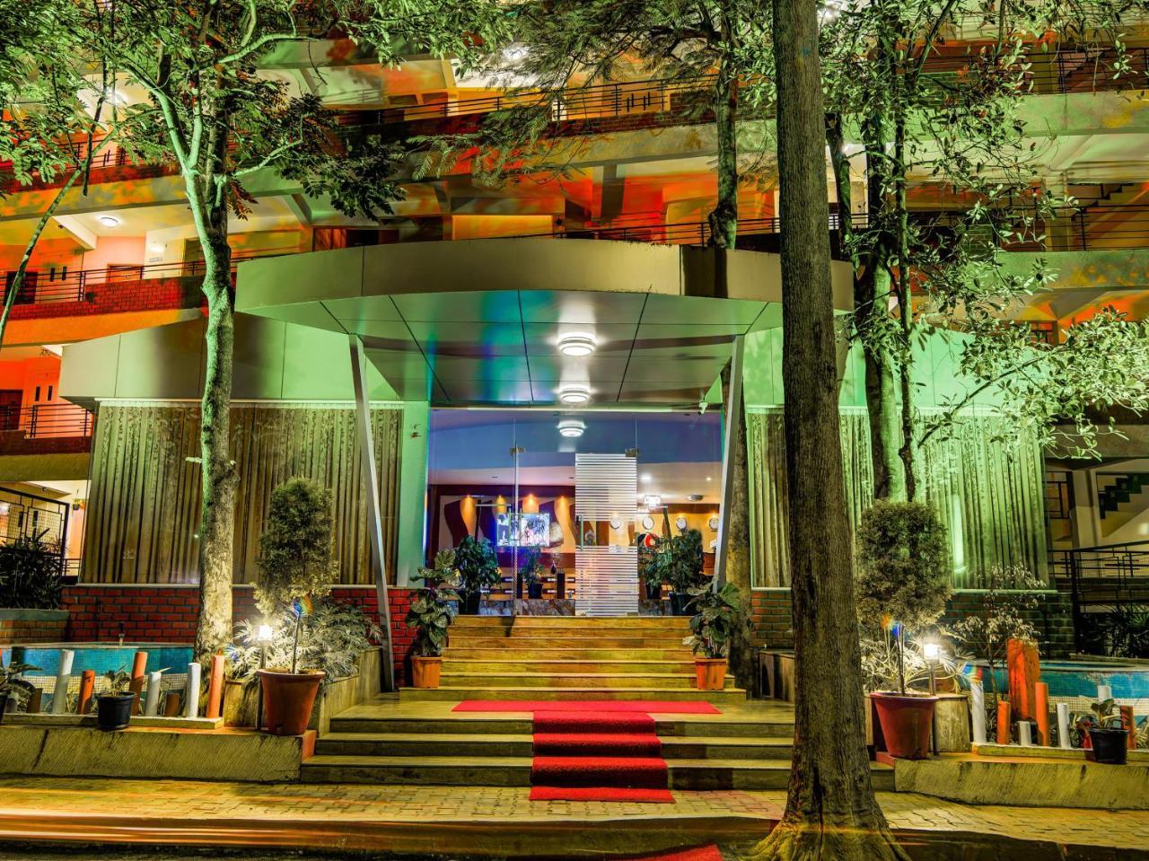 การ์ดีเนีย คอมฟอร์เทส สวีทส์ Hotel บังกาลอร์ ภายนอก รูปภาพ