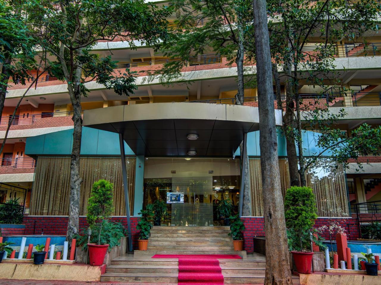 การ์ดีเนีย คอมฟอร์เทส สวีทส์ Hotel บังกาลอร์ ภายนอก รูปภาพ
