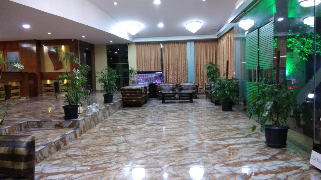 การ์ดีเนีย คอมฟอร์เทส สวีทส์ Hotel บังกาลอร์ ภายนอก รูปภาพ